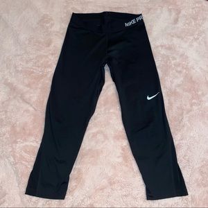 Nike Pro cropped leggings